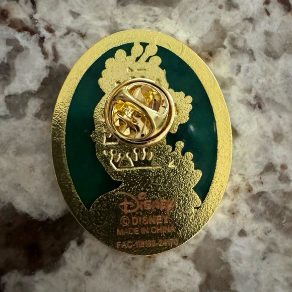 Loungefly Disney Princess Portraits Mystery Pin, Tiana - Picture 3 of 4